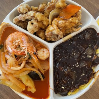 Korean Noodle House - Spicy seafood noodle soup, black bean sauce w/ noodles, sweet and sour pork - Korean Near Me - Flushing, New York Korean Noodle House - Spicy seafood noodle soup, black bean sauce w/ noodles, sweet and sour pork - Korean Near Me - Flushing, New York