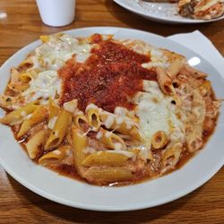 Pizza Suprema - Ziti