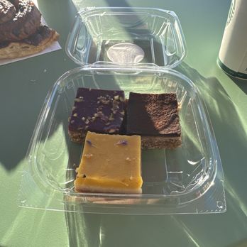 Cravings Coffee & Pastries - Gluten free and dairy free treats - Coffee & Tea Near Me - Palm Springs, California Cravings Coffee & Pastries - Gluten free and dairy free treats - Coffee & Tea Near Me - Palm Springs, California