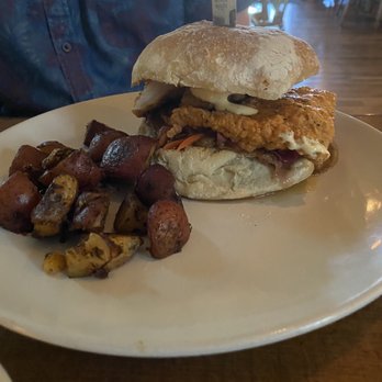 The Floridian - South-East Fried Chicken Sandwich - Southern Near Me - Saint Augustine, Florida