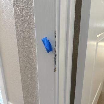 Priority One Logistics - Damage to door frame - Movers Near Me - Newark, California Priority One Logistics - Damage to door frame - Movers Near Me - Newark, California