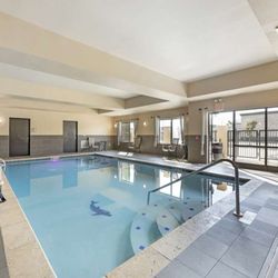 Best Western Plus Tupelo Inn & Suites - Indoor Pool