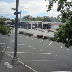 Broadway Caltrain Station