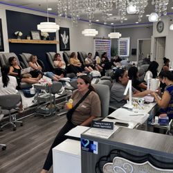209 Nails Lounge