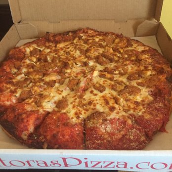 Santora's Pizzeria - Don't be fooled like we were this is not large for the price of $28.90 plus tax - Pizza Near Me - Depew, New York