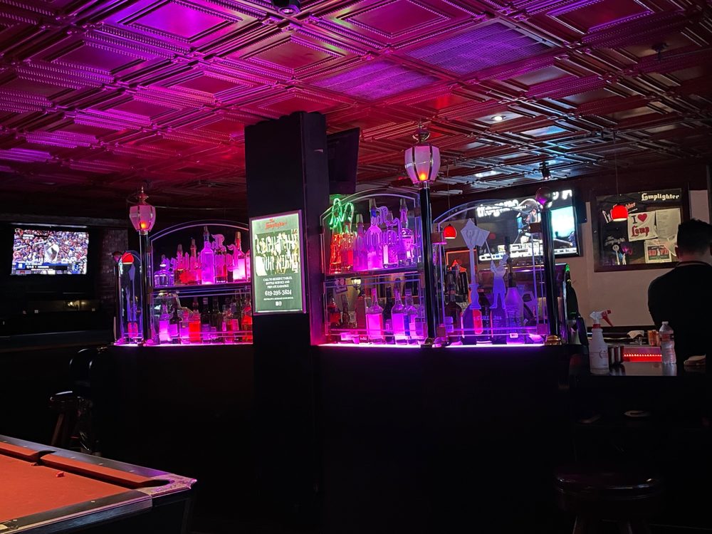 THE LAMPLIGHTER 132 Photos & 627 Reviews 817 W Washington St, San