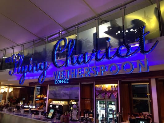 The Queen’s Arms by null