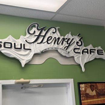 Henry's Soul Cafe - Southern Near Me - Washington, DC, District of Columbia