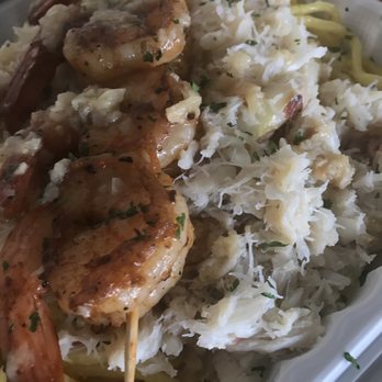 Chef Smelly's - Blackened prawns, crab and garlic noodles - Cajun/Creole Near Me - Oakland, California Chef Smelly's - Blackened prawns, crab and garlic noodles - Cajun/Creole Near Me - Oakland, California