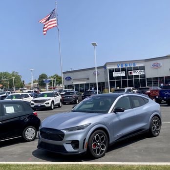 Ewald's Venus Ford - Car Dealers Near Me - Cudahy, Wisconsin Ewald's Venus Ford - Car Dealers Near Me - Cudahy, Wisconsin