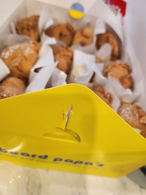 Beard Papa's by null