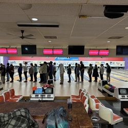 Delavan Lanes - DDHS bowling club