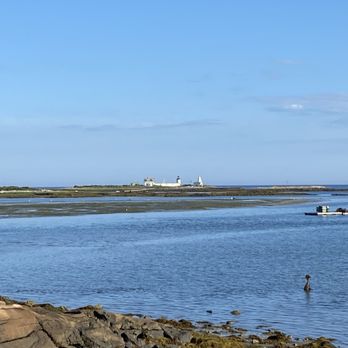 Cape Pier Chowder House - Goat Island Lighthouse - Seafood Near Me - Kennebunkport, Maine