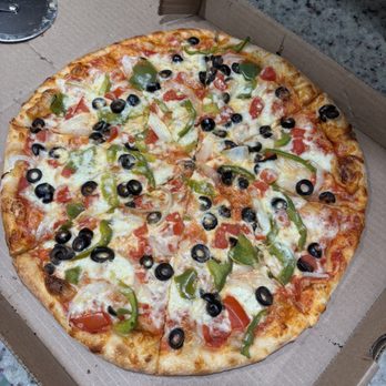 Mamma Mia Pizzeria - Veggie pizza - Pizza Near Me - Hudson, Florida