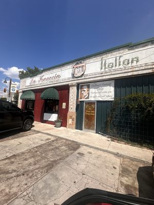 La Focaccia Italian Grill by null