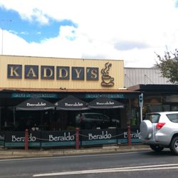 Kaddy's - Outside