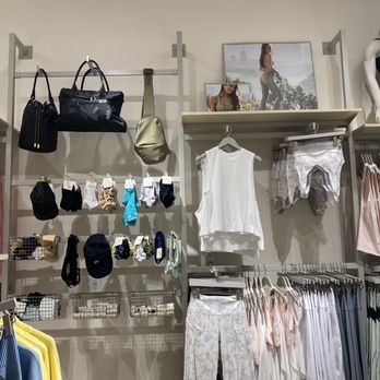 Fabletics - Sports Wear Near Me - Atlanta, Georgia