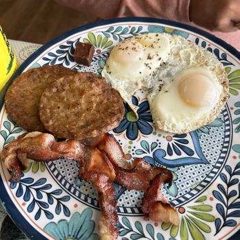 The Hen's Nest - Breakfast & Brunch Near Me - Bandera, Texas The Hen's Nest - Breakfast & Brunch Near Me - Bandera, Texas