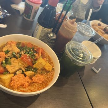 Golden Flower Veggie - veggie bun rieu - Vegetarian Near Me - Westminster, California Golden Flower Veggie - veggie bun rieu - Vegetarian Near Me - Westminster, California