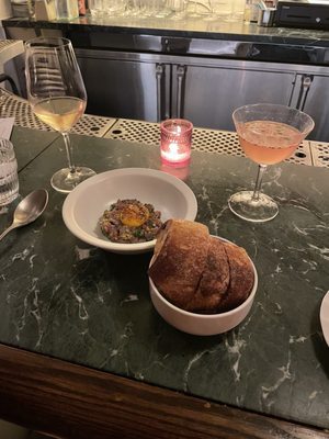 Maison Bar À Vins by null