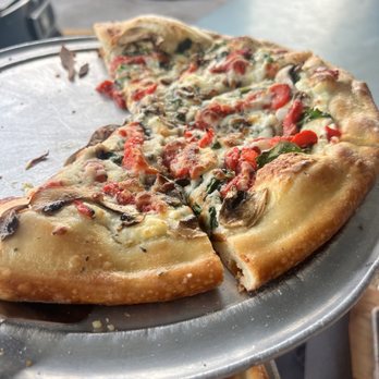 The Feast Restaurant - Tasty white pizza - Seafood Near Me - Holmes Beach, Florida