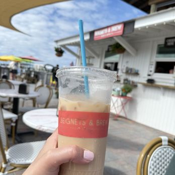 Beignets & Brew - Breakfast on the patio - Coffee & Tea Near Me - Destin, Florida