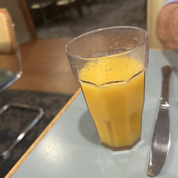 Clarette's Restaurant - Orange juice - American Near Me - Walla Walla, Washington Clarette's Restaurant - Orange juice - American Near Me - Walla Walla, Washington