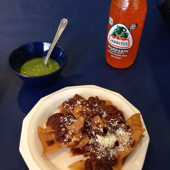 El Cuscatleco - Complimentary chips and salsa verde and mandarin Jarito - Mexican Near Me - Upper Darby, Pennsylvania