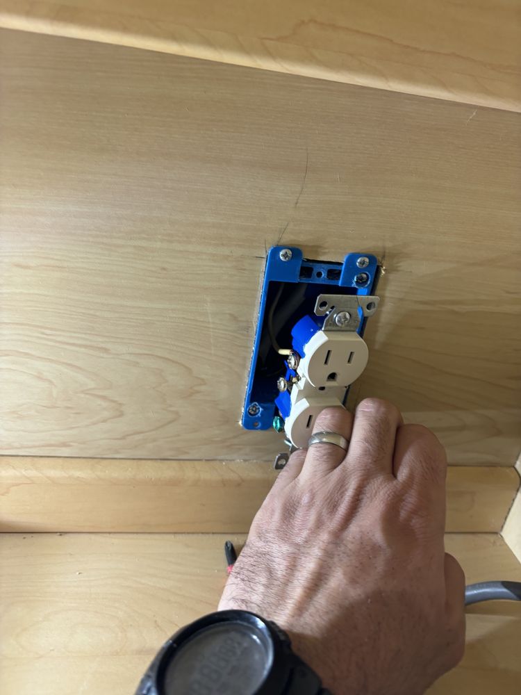 Slide of Homewire Electric & Plumbing