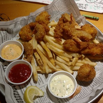 Bubba Gump Shrimp - Forrest's feast - Seafood Near Me - Long Beach, California
