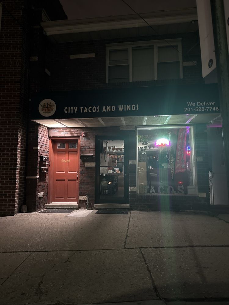 City Tacos and Wings