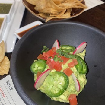 Barrio - Guac - Mexican Near Me - Minneapolis, Minnesota Barrio - Guac - Mexican Near Me - Minneapolis, Minnesota
