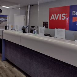 Avis Rent A Car - Counter and plexiglass