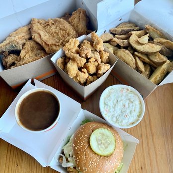 Mary Brown's - Fried Chicken, potato wedges, gravy, coleslaw and sandwich - Chicken Shop Near Me - Surrey, British Columbia