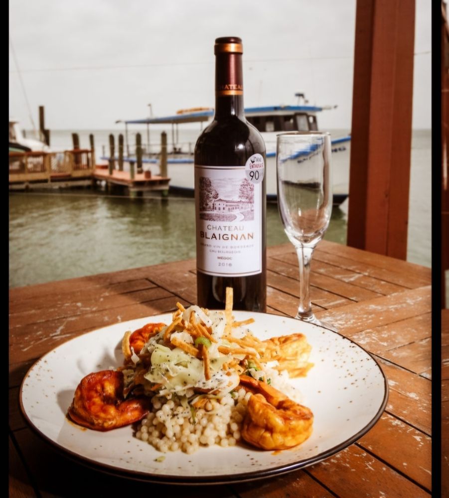 SNOOPY’S PEARL OYSTER BAR Updated June 2024 44 Photos & 34 Reviews