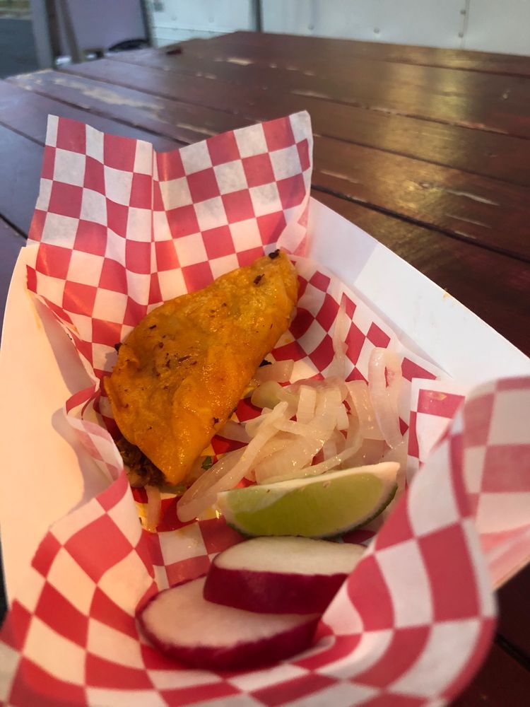 Food from Antojitos Mexicanos 2 Hermanos