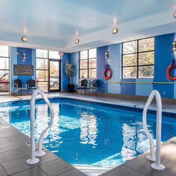 Comfort Inn - Hotels Near Me - Brockville, Ontario