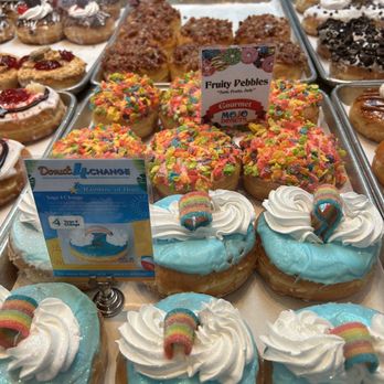 Mojo Donuts - Um...more donuts - Donuts Near Me - Pembroke Pines, Florida