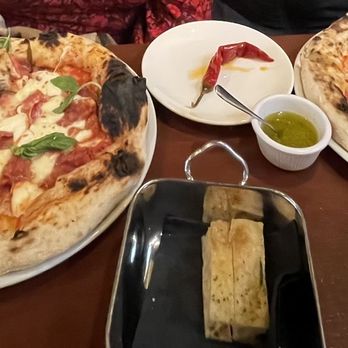 Tre Monti - Wine Bars Near Me - Los Altos, California Tre Monti - Wine Bars Near Me - Los Altos, California