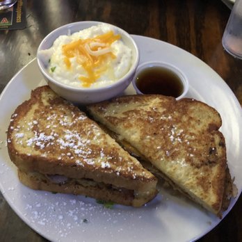 Moe's Crosstown Tavern - Monte cristo - American Near Me - Charleston, South Carolina Moe's Crosstown Tavern - Monte cristo - American Near Me - Charleston, South Carolina