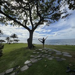 Maui Christmas yoga