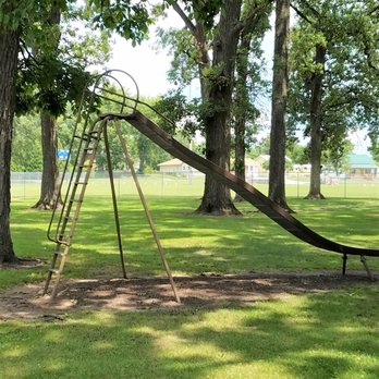 Monon Park - slide - Parks Near Me - Monon, Indiana