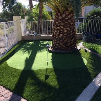 Dream Lawns - Putting green and pavers - Artificial Turf Near Me Dream Lawns - Putting green and pavers - Artificial Turf Near Me