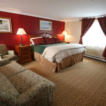 Inn at Swan River - Executive King Suite - Hotels Near Me - West Dennis, Massachusetts Inn at Swan River - Executive King Suite - Hotels Near Me - West Dennis, Massachusetts