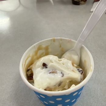 Loard's Ice Cream - Sad jr sundae - Ice Cream & Frozen Yogurt Near Me - Castro Valley, California Loard's Ice Cream - Sad jr sundae - Ice Cream & Frozen Yogurt Near Me - Castro Valley, California