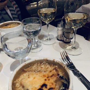 Le Bistro Marbeuf - French Onion Soup - French Near Me - Paris, 75 Le Bistro Marbeuf - French Onion Soup - French Near Me - Paris, 75