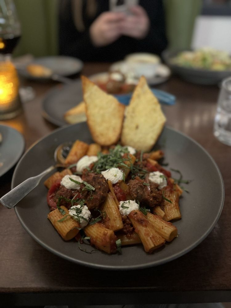 Social spots from Acero Boards & Bottles