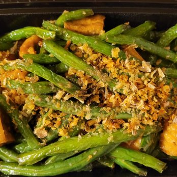Boonsee Thai Kitchen - Norco - Garlic Green Beans with tofu - Thai Near Me - Norco, California