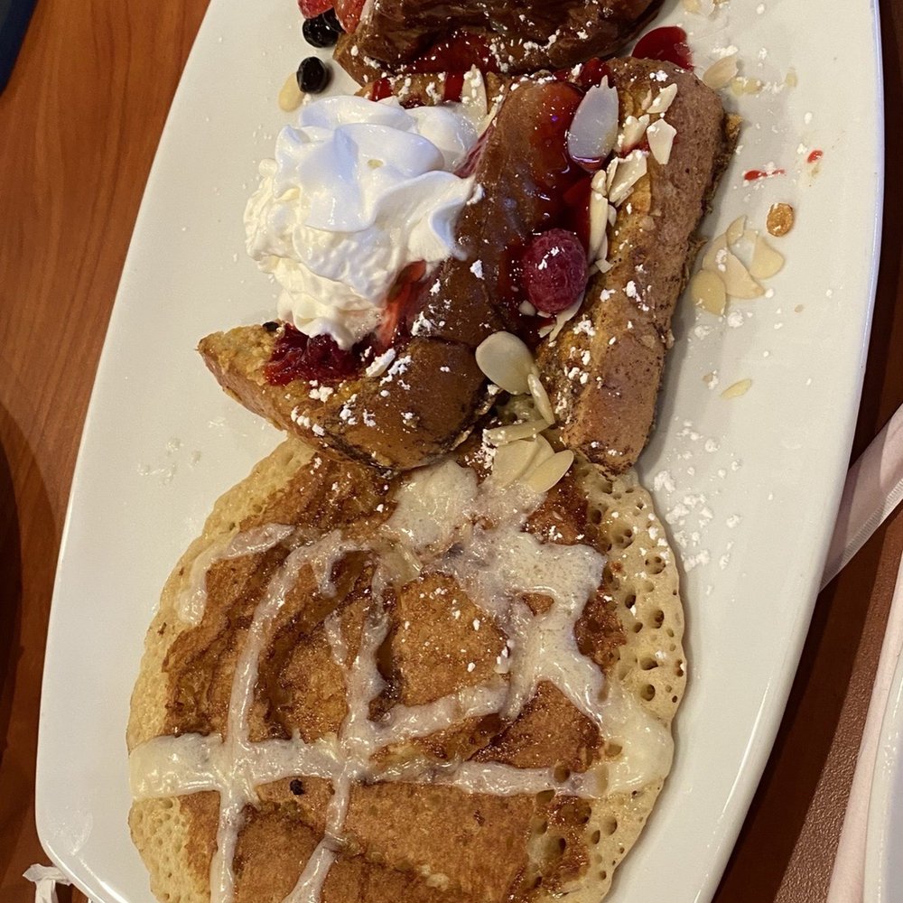 Broken Yolk Cafe - Breakfast & Brunch Near Me - Mesa, Arizona Broken Yolk Cafe - Breakfast & Brunch Near Me - Mesa, Arizona