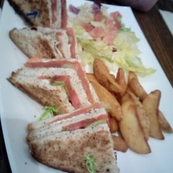 La Canasta - sanwiches de salmon y queso - Desserts Near Me - Malaga, Massachusetts